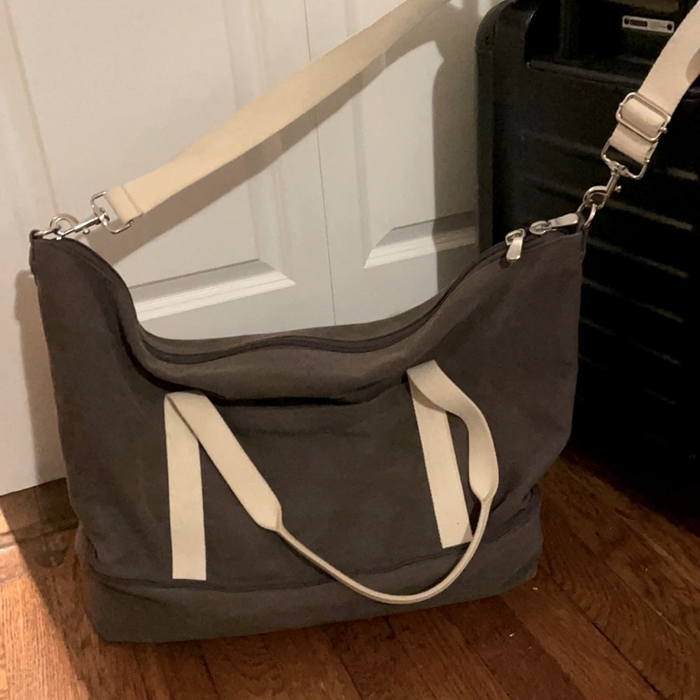 Lo & Sons Deluxe Catalina Tote - Gray Canvas